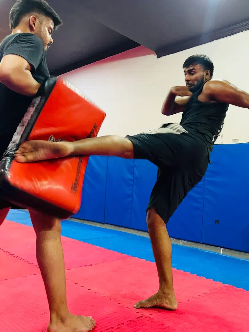 COMBAT MMA CLUB - Image 1